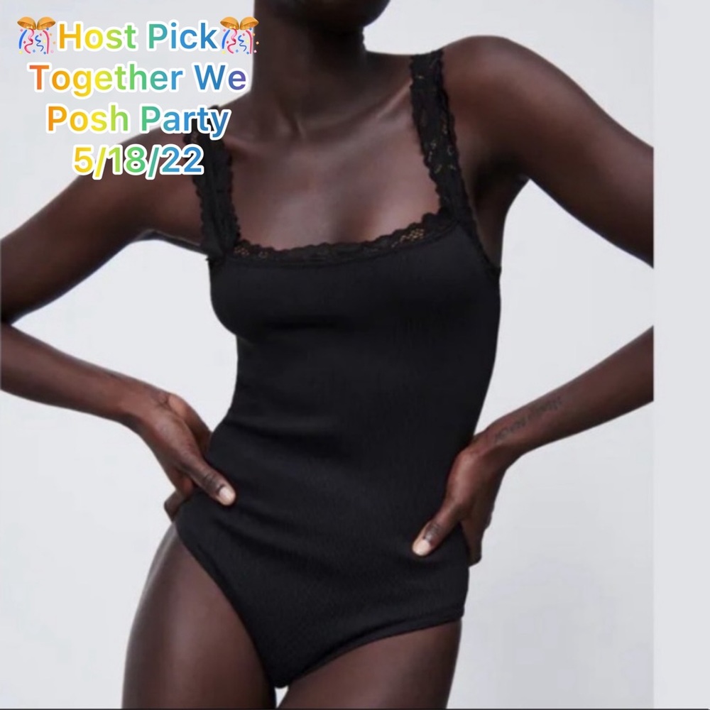 SEAMLESS LACE BODYSUIT